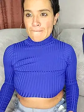 zhayra rose online show from February 13, 3:50 am