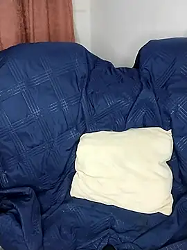 zhayra rose online show from March 21, 6:27 am