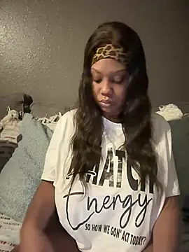 Snapshot of 1Topgyal chatting on March 1, 10:02 am 1Topgyal online show from March 1, 10:02 am