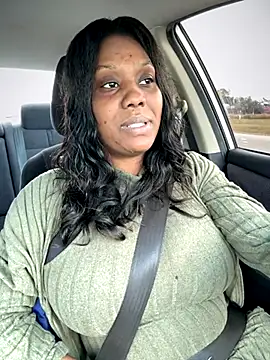 Snapshot of 1Topgyal chatting on December 2, 5:52 pm 1Topgyal online show from December 2, 5:52 pm