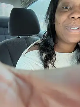 Snapshot of 1Topgyal chatting on December 17, 4:35 pm 1Topgyal online show from December 17, 4:35 pm