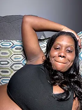 Snapshot of 1Topgyal chatting on January 14, 4:56 pm 1Topgyal online show from January 14, 4:56 pm