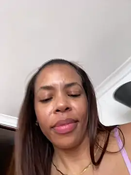 Snapshot of Ary_mar chatting on February 17, 11:02 am Ary mar online show from February 17, 11:02 am