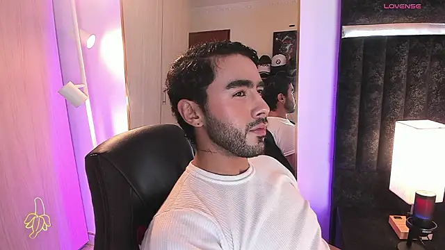 ItsMeEros online show from March 11, 11:11 pm