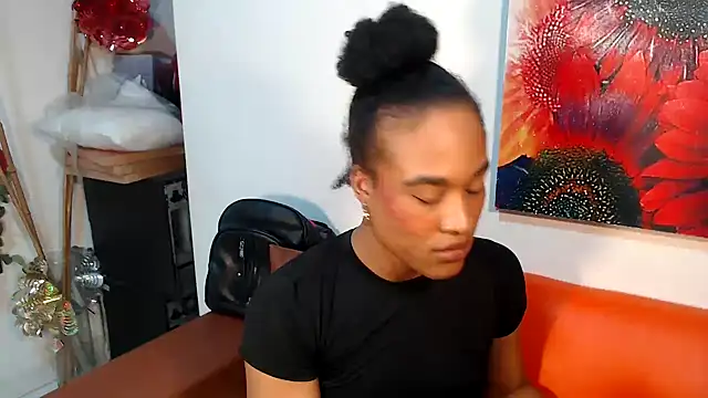 Snapshot of dirtydolltsx chatting on February 17, 2:30 am dirtydolltsx online show from February 17, 2:30 am