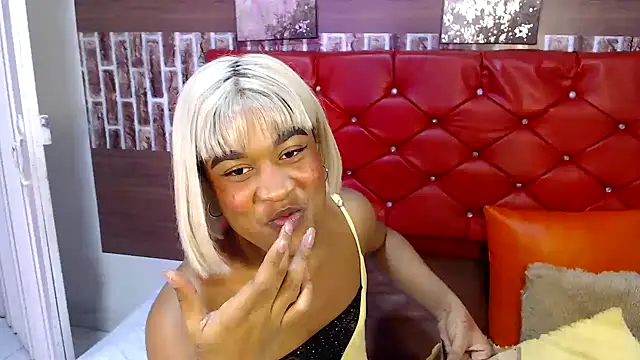 Snapshot of dirtydolltsx chatting on February 22, 1:18 am dirtydolltsx online show from February 22, 1:18 am