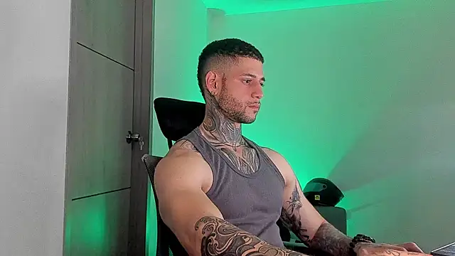  jamesleandros1 online show from June 2, 3:52 am