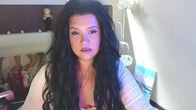 Snapshot of Malika_uAngel chatting on June 10, 10:52 pm Malika uAngel online show from June 10, 10:52 pm