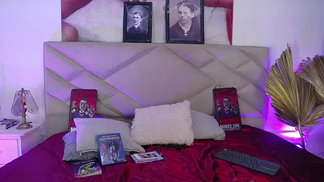 Snapshot of SabinaMerchetti chatting on September 25, 2:59 am SabinaMerchetti online show from September 25, 2:59 am