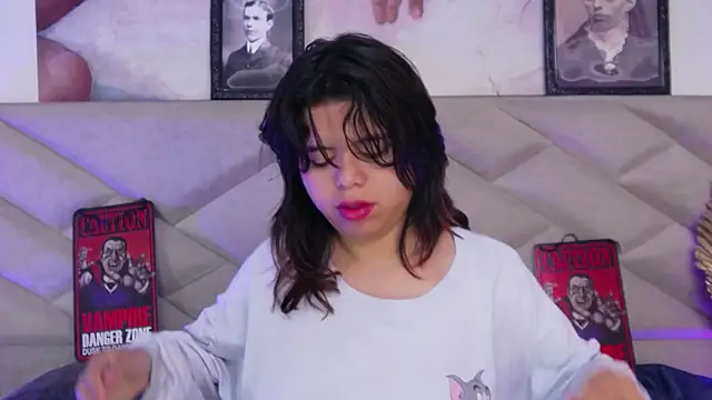 Snapshot of SabinaMerchetti chatting on September 27, 2:33 pm SabinaMerchetti online show from September 27, 2:33 pm