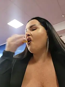 GeorgiaLerox online show from September 15, 11:43 am