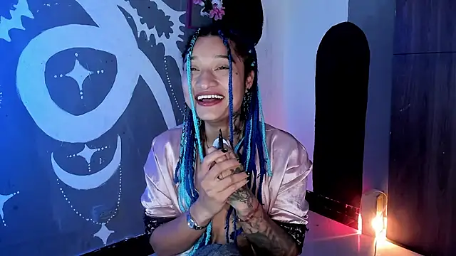 Eva Lee  online show from December 5, 7:16 am