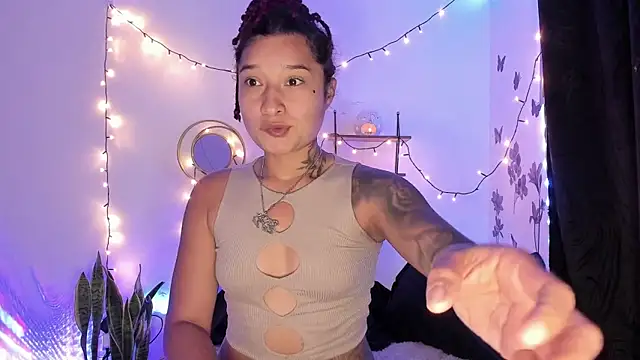 Eva Lee  online show from February 12, 4:23 am