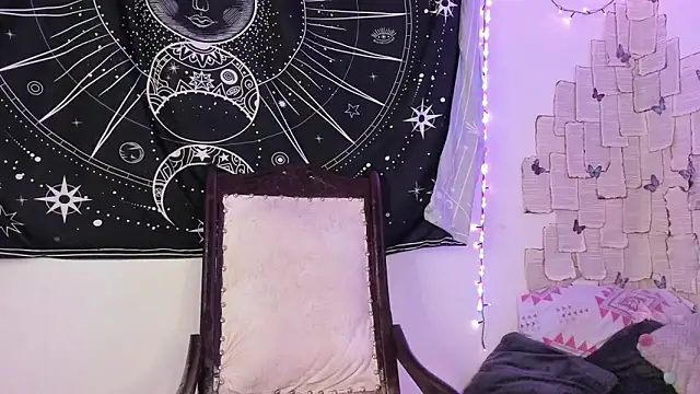 Eva Lee  online show from September 9, 6:24 am