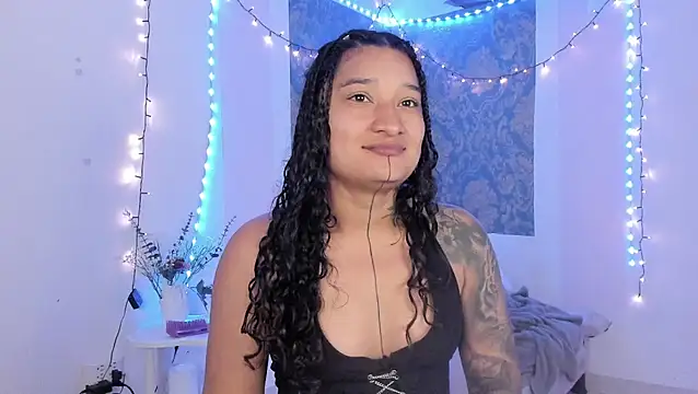 Eva Lee  online show from April 12, 9:58 am