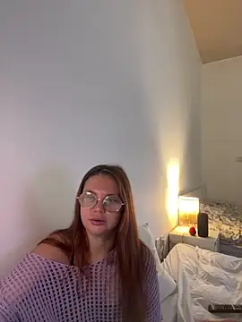 lovebellagrey online show from May 5, 9:17 am