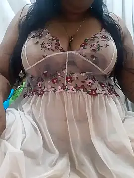 Snapshot of chubby_wife chatting on December 15, 6:15 pm chubby wife online show from December 15, 6:15 pm