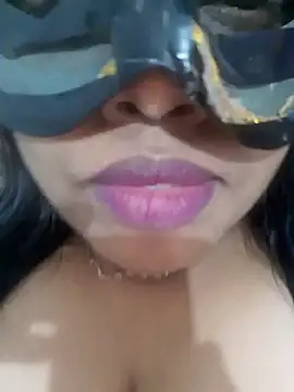 Snapshot of chubby_wife chatting on January 2, 4:56 pm chubby wife online show from January 2, 4:56 pm