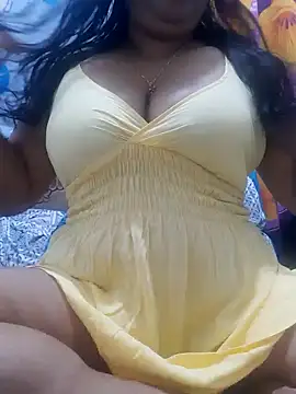 Snapshot of chubby_wife chatting on January 9, 7:40 pm chubby wife online show from January 9, 7:40 pm