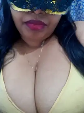 Snapshot of chubby_wife chatting on September 9, 4:01 am chubby wife online show from September 9, 4:01 am