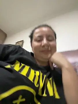 Abril Luv online show from May 25, 12:49 am