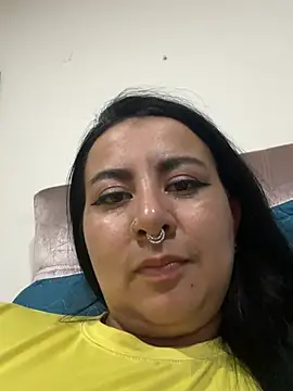 Snapshot of Abril_Luv chatting on June 10, 1:50 am Abril Luv online show from June 10, 1:50 am