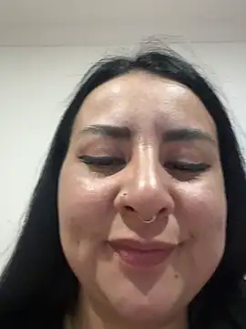 Snapshot of Abril_Luv chatting on July 10, 2:05 am Abril Luv online show from July 10, 2:05 am