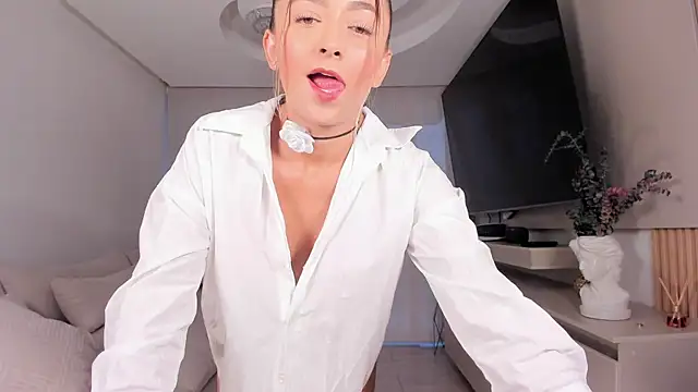 Snapshot of wandathompson_ chatting on January 13, 11:19 am wandathompson online show from January 13, 11:19 am