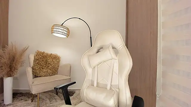 Snapshot of wandathompson_ chatting on September 30, 11:04 am wandathompson online show from September 30, 11:04 am