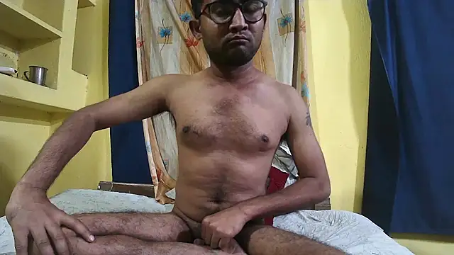 Snapshot of Cute_boy2000 chatting on December 24, 1:39 pm Cute boy2000 online show from December 24, 1:39 pm