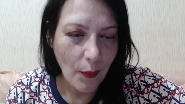 Snapshot of Mirabelle_Sweet chatting on November 18, 11:48 pm Mirabelle Sweet online show from November 18, 11:48 pm