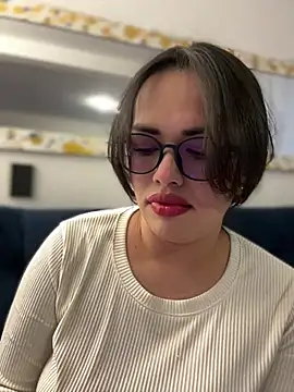 Snapshot of andra_rose chatting on February 28, 11:12 pm andra rose online show from February 28, 11:12 pm