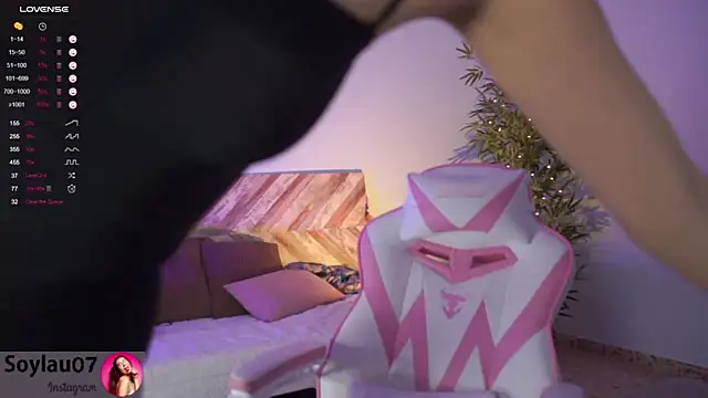 imjess01 online show from December 10, 11:08 pm