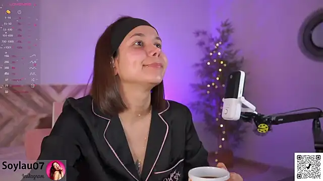 imjess01 online show from April 10, 3:50 pm