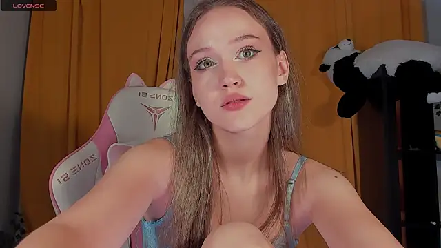 Snapshot of Amelia_Lein chatting on January 16, 7:17 am Amelia Lein online show from January 16, 7:17 am