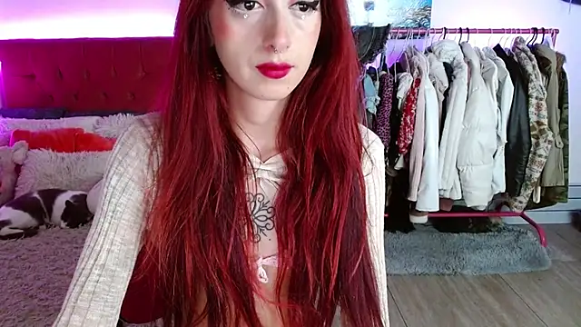 alisseallie online show from October 11, 5:44 pm