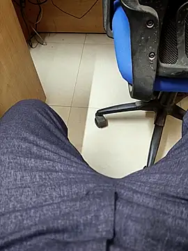 adicma123 online show from March 5, 7:48 am