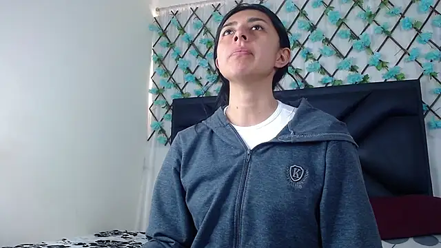 EmmaWilliamss online show from January 10, 3:47 pm