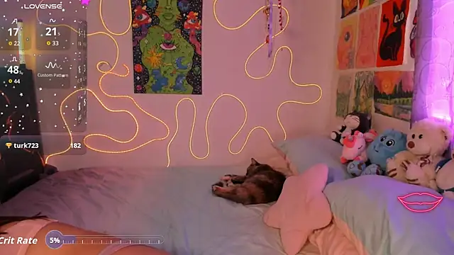 Cinnamon Meow online show from April 1, 6:27 pm