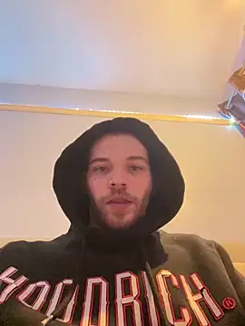 Snapshot of Z1uk chatting on December 10, 7:22 pm Z1uk online show from December 10, 7:22 pm