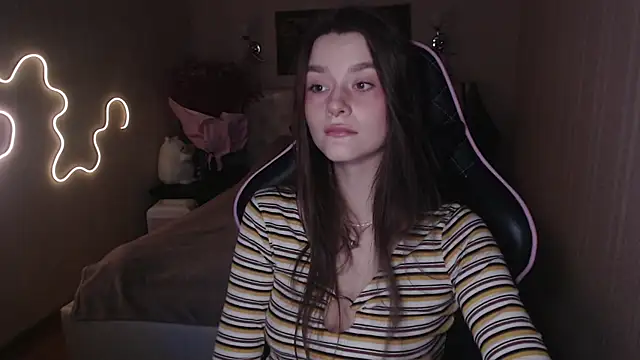 Snapshot of jeann_elsaa chatting on December 1, 11:36 pm jeann elsaa online show from December 1, 11:36 pm