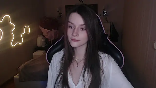 Snapshot of jeann_elsaa chatting on December 7, 11:23 pm jeann elsaa online show from December 7, 11:23 pm