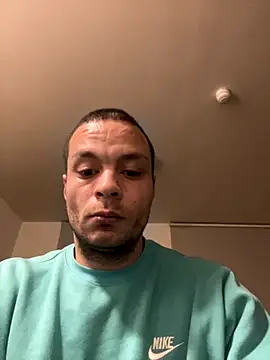 Snapshot of Reposed_Sundown chatting on December 13, 9:20 pm Reposed Sundown online show from December 13, 9:20 pm