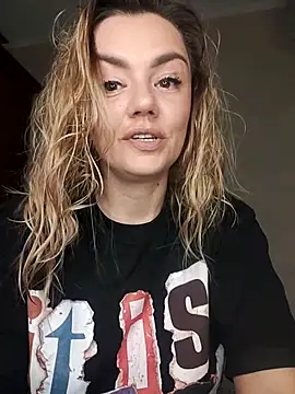 KrissSexi online show from September 9, 10:31 pm