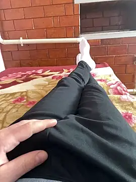 mihaixxx1 online show from April 5, 12:35 pm