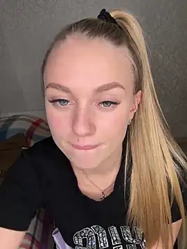 Barbie Lis online show from December 13, 12:06 pm