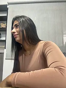 ZiaCalifa online show from December 1, 1:16 pm