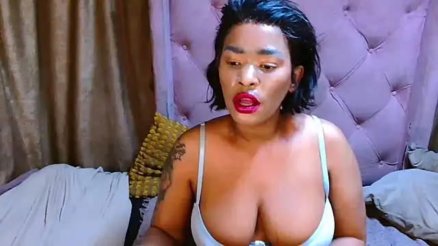Snapshot of AFRICANGODDESSXXX chatting on July 15, 9:53 pm AFRICANGODDESSXXX online show from July 15, 9:53 pm