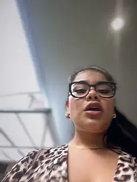 Insane Issa online show from February 28, 6:52 pm