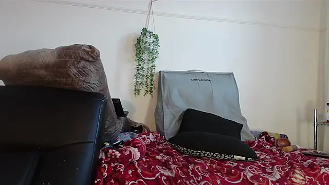 VANESSADDD online show from February 21, 8:05 pm